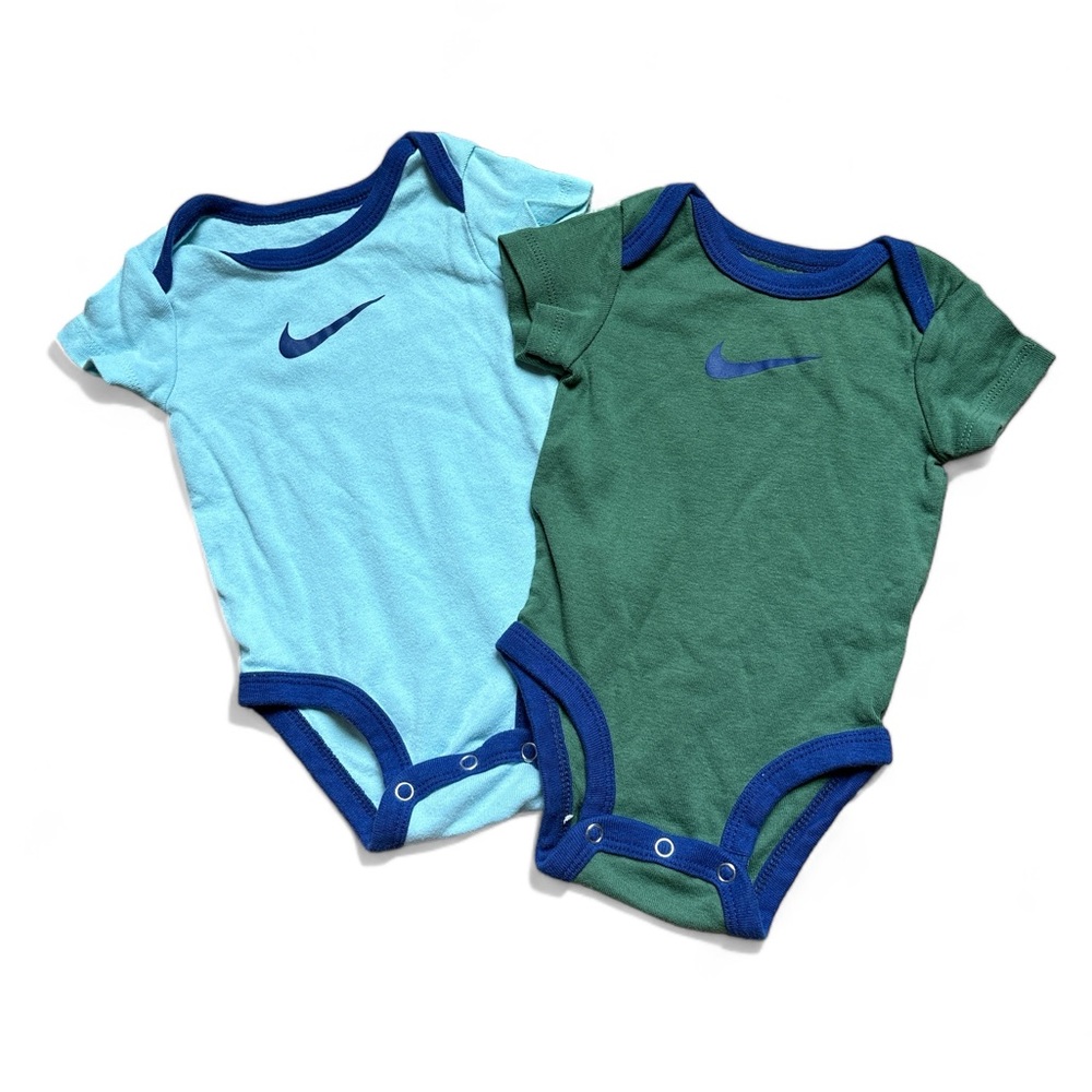 Nike 6 month onsie set of two